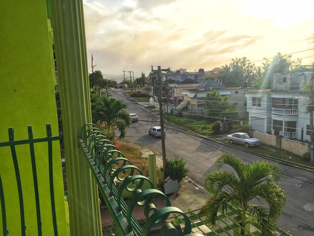 Yaad Hostel Montego Bay Exterior foto